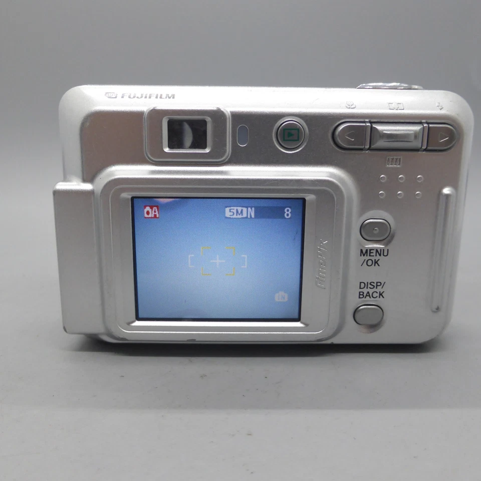 Fujifilm FinePix A510 5.1MP Digital Camera - Silver, photo 3 of 5