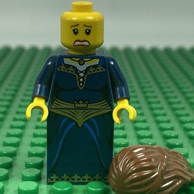 LEGO Fantasy Era Castle Minifigure - Crown Princess - 7093 cas333 *DAMAGE*
