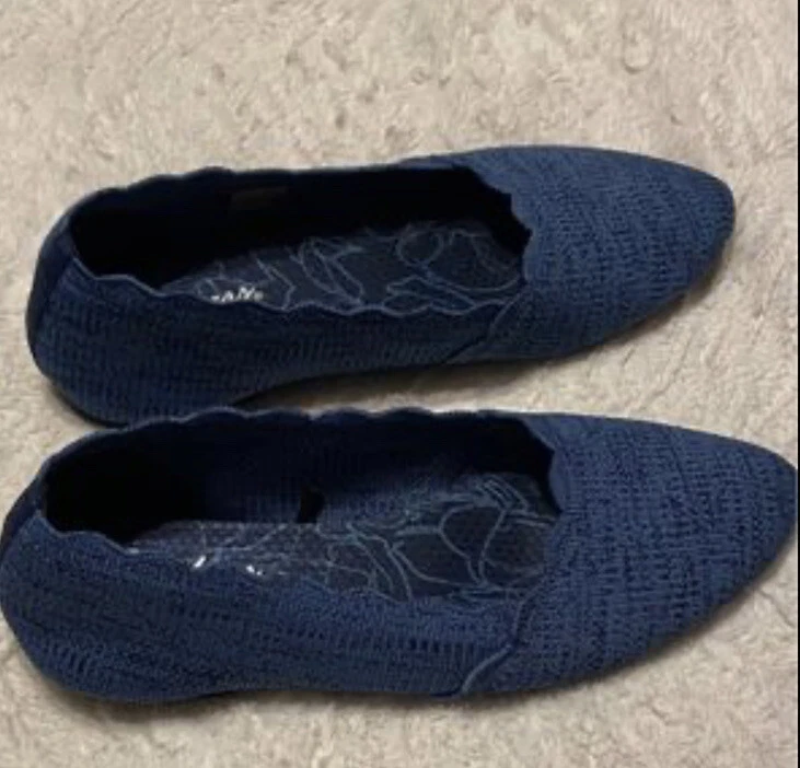 Skechers like clearance rothys