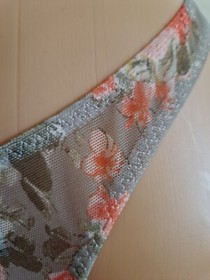 Lise Charmel Antigel estival garden fleurs women size L thong