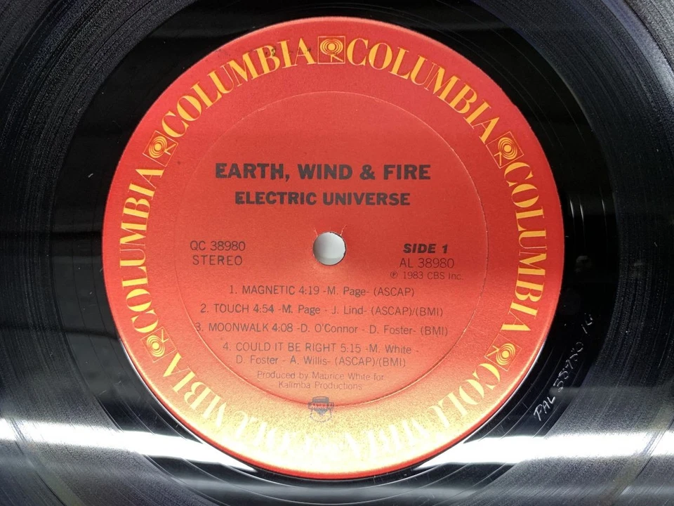 EARTH, WIND & FIRE ELECTRIC UNIVERSE US LP [54854ER] - Image 2 of 2