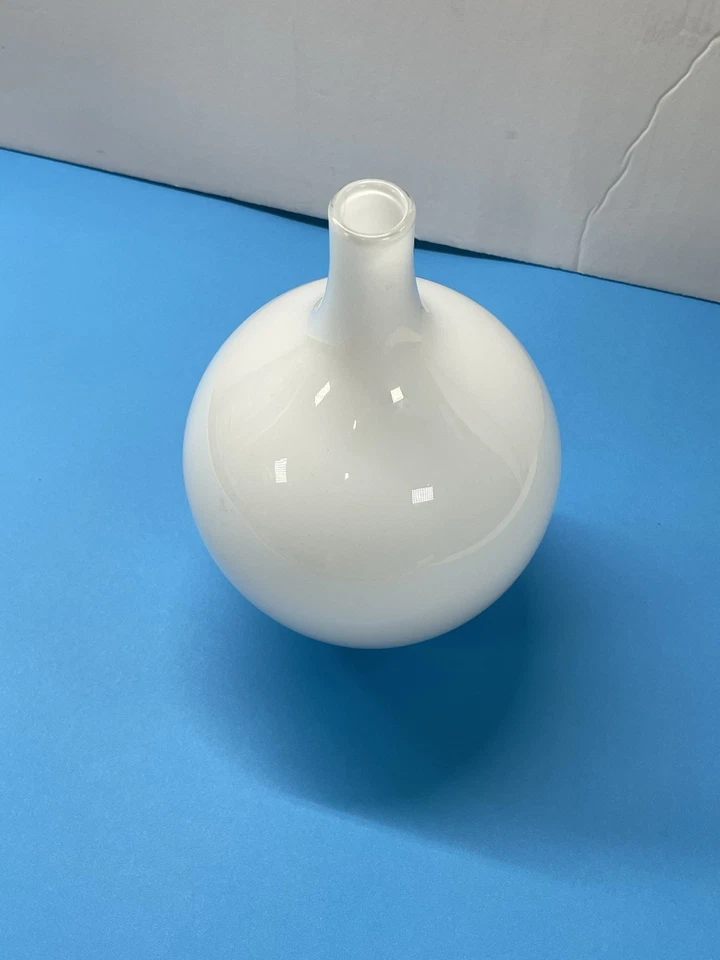 Jarrón de salón blanco modernista IKEA vidrio soplado a mano Johanna Jelinek #16789 retirado Foto 3 de 4