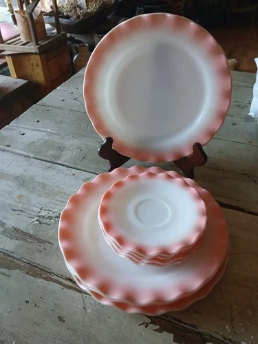 8 Hazel Atlas  Crinoline Ripple Pink 9"Dinner Plates And Saucers