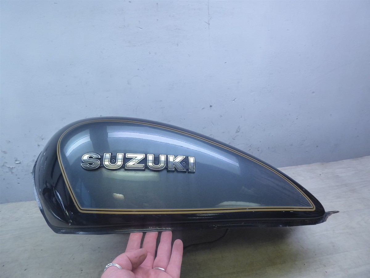 1981 Suzuki GS1000 GL S20944) black gas petrol fuel tank with