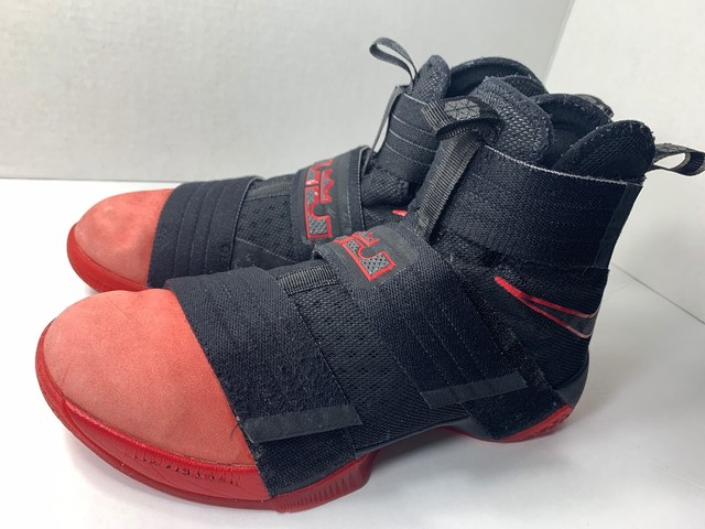 lebron shoes soldier 10