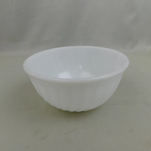 Vintage MCM 50s Anchor Hocking Fire King White Swirl Glass Mixing Bowl #C105