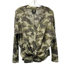 Bobeau Women’s Camo Button Down Top Knotted Hem Green/Multi Size Small