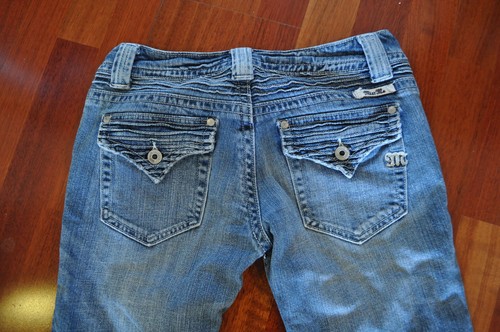 Miss Me Jeans Low Rise RN#112568 Size 