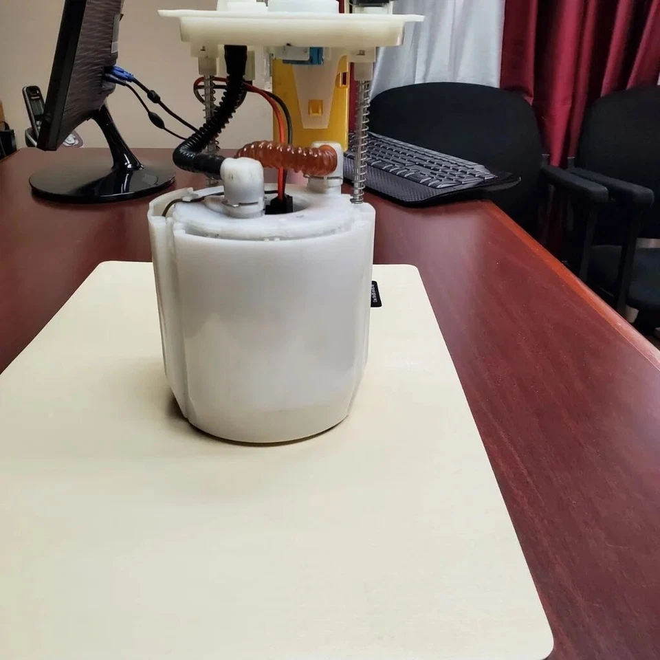 Used Fuel Pump Module Assy for Hyundai Elantra 2011--2016 Without Sending Unit - Image 4 of 4