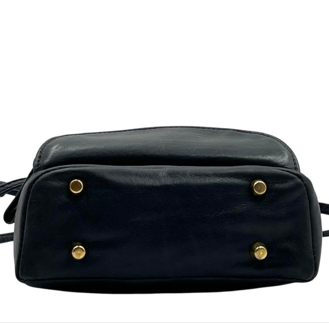 Versace Leather Shoulder Bag, Stylish, Used, Good Condition thumbnail 7