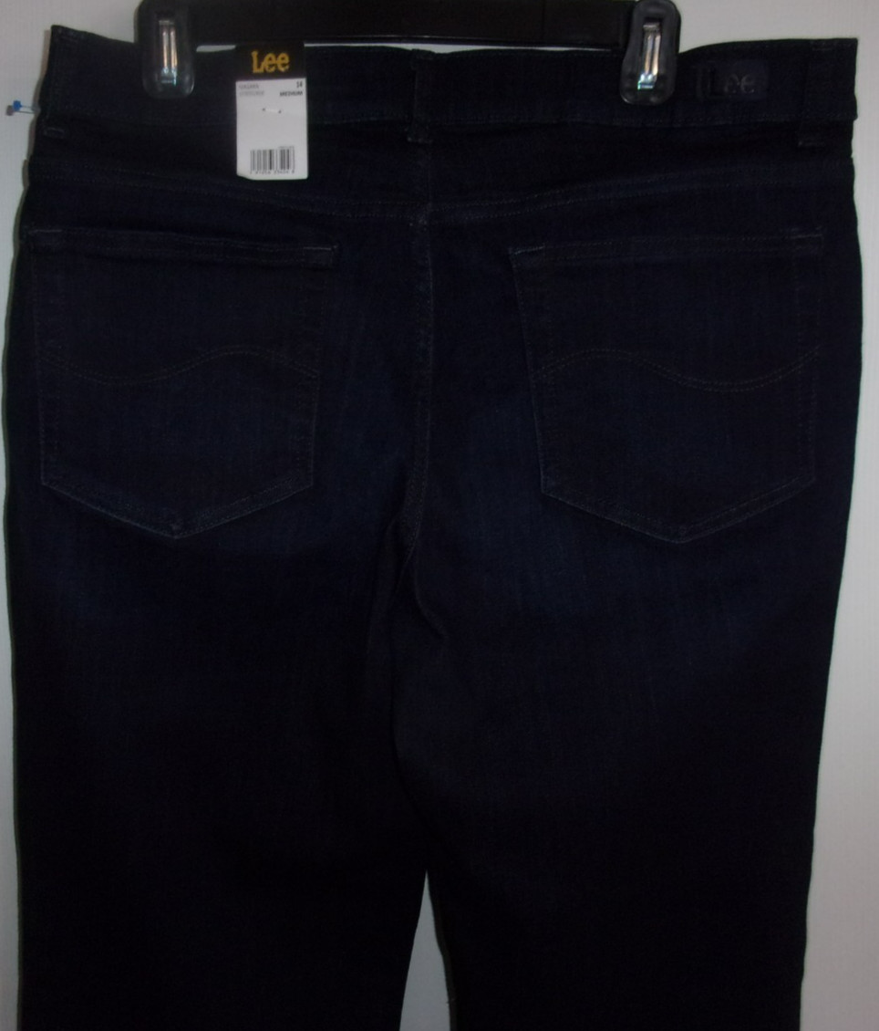 Lee Relaxed Fit Straight Leg Mid Rise Stretch Women's Jeans  Size 14 MEDIU image 4