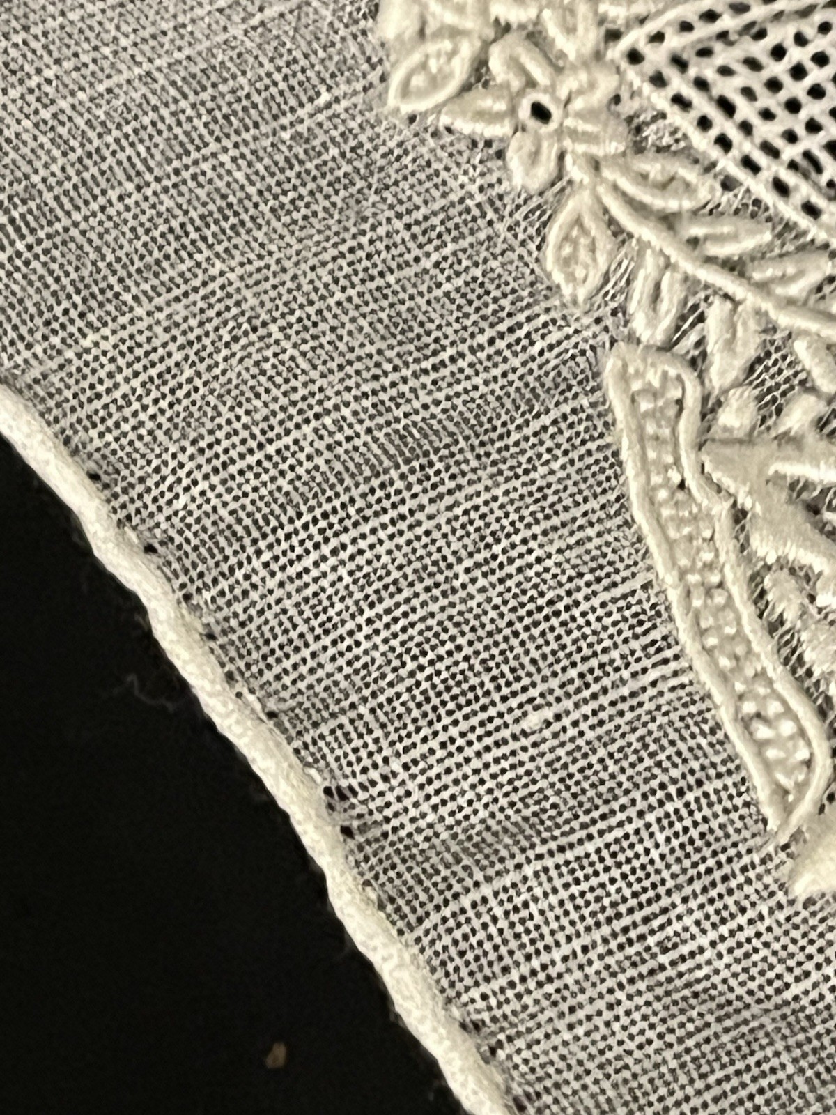 VTG Monogrammed Initial Embroidered Handkerchief … - image 4