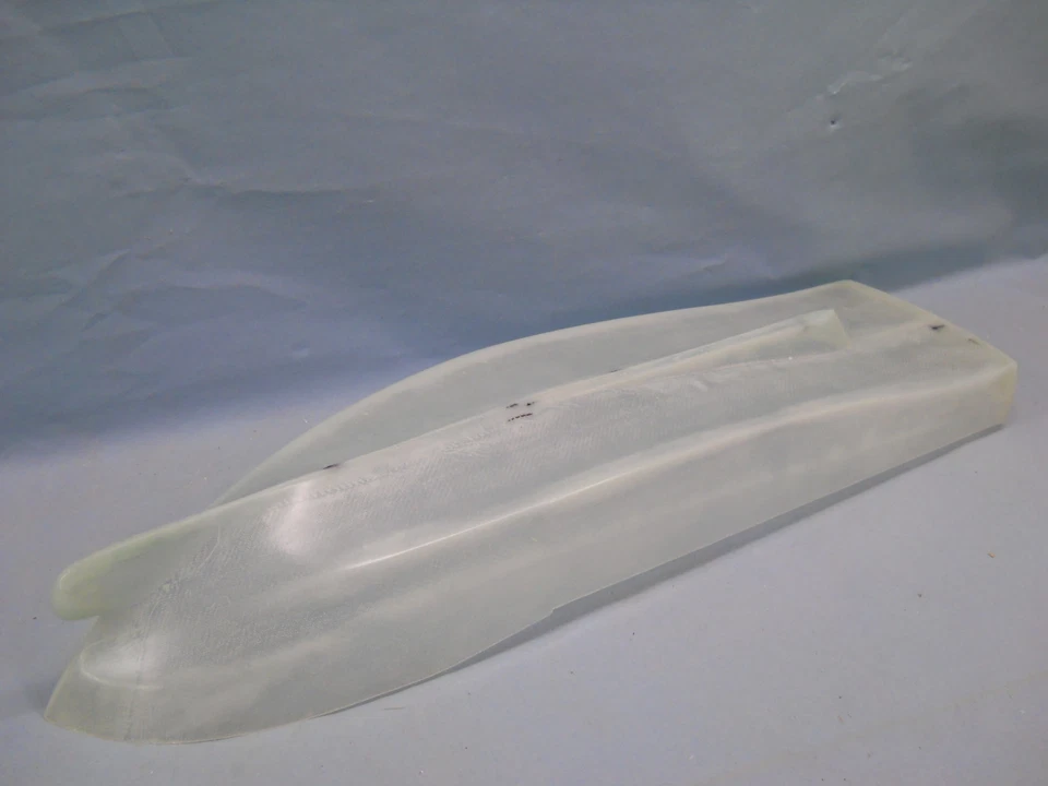  Gfk-Rumpf für Hadag Fähre 2000 in 1:50 (Bügeleisen) - Bild 3 von 3