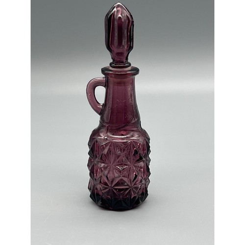 "Crueta de aceite o vinagre vintage MCM de vidrio amatista púrpura de 5,25"" con tapón" - Imagen 5 de 12