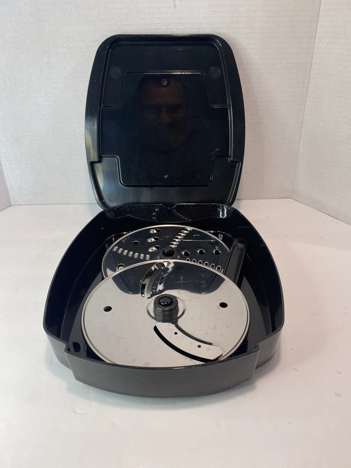 Wolfgang Puck Food Processor BFPR1000 Stand and Cover with Blade Discs - Image 2 of 4