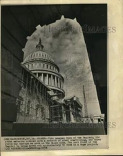 1958 Press Photo Unusual view of the US Capitol seen through arch on House side