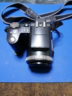 Fujifilm FinePix 6900 Zoom