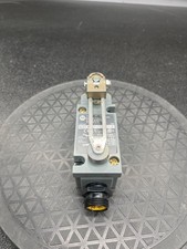 ALLEN BRADLEY 802T-AP Limit Switch USED