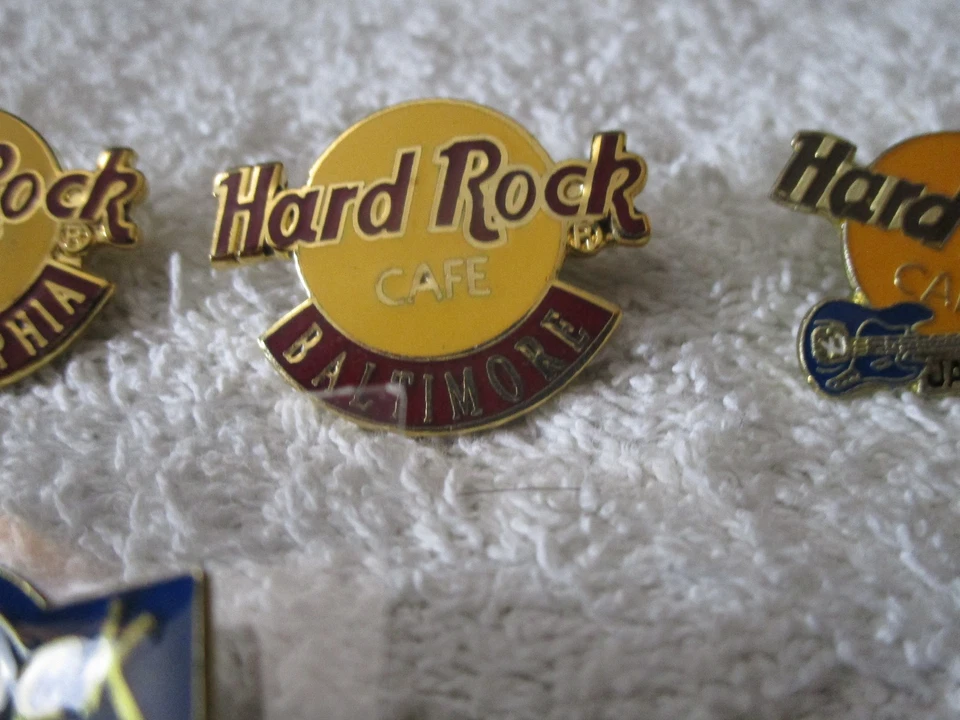 5 Vintage Hard Rock Cafe Philadelphia and Baltimore Pins - Image 4 of 4