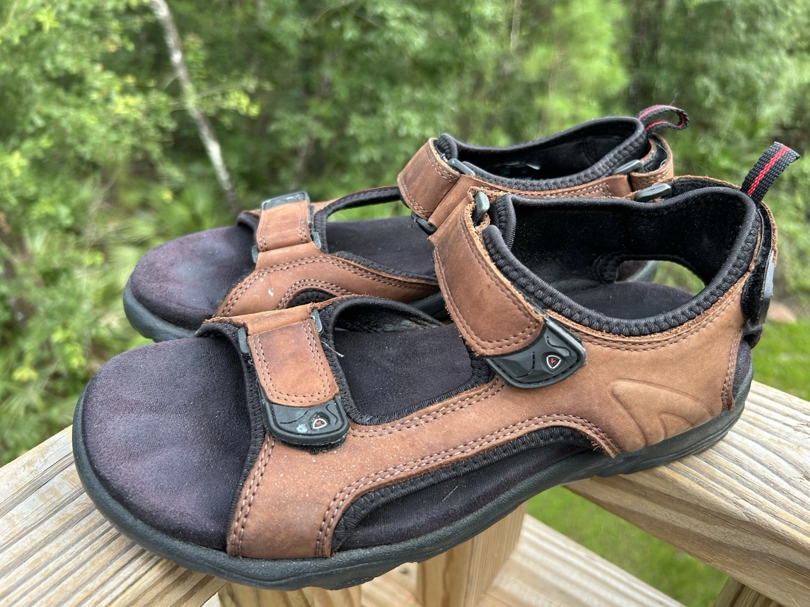 Sandali Ecco Yucatan uomo taglia 41 marrone nero escursionismo outdoor alimentati da recettore