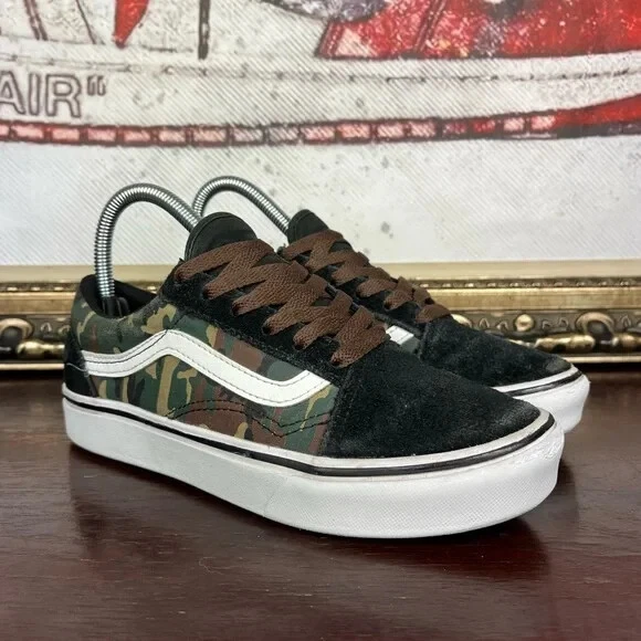 Vans lte top