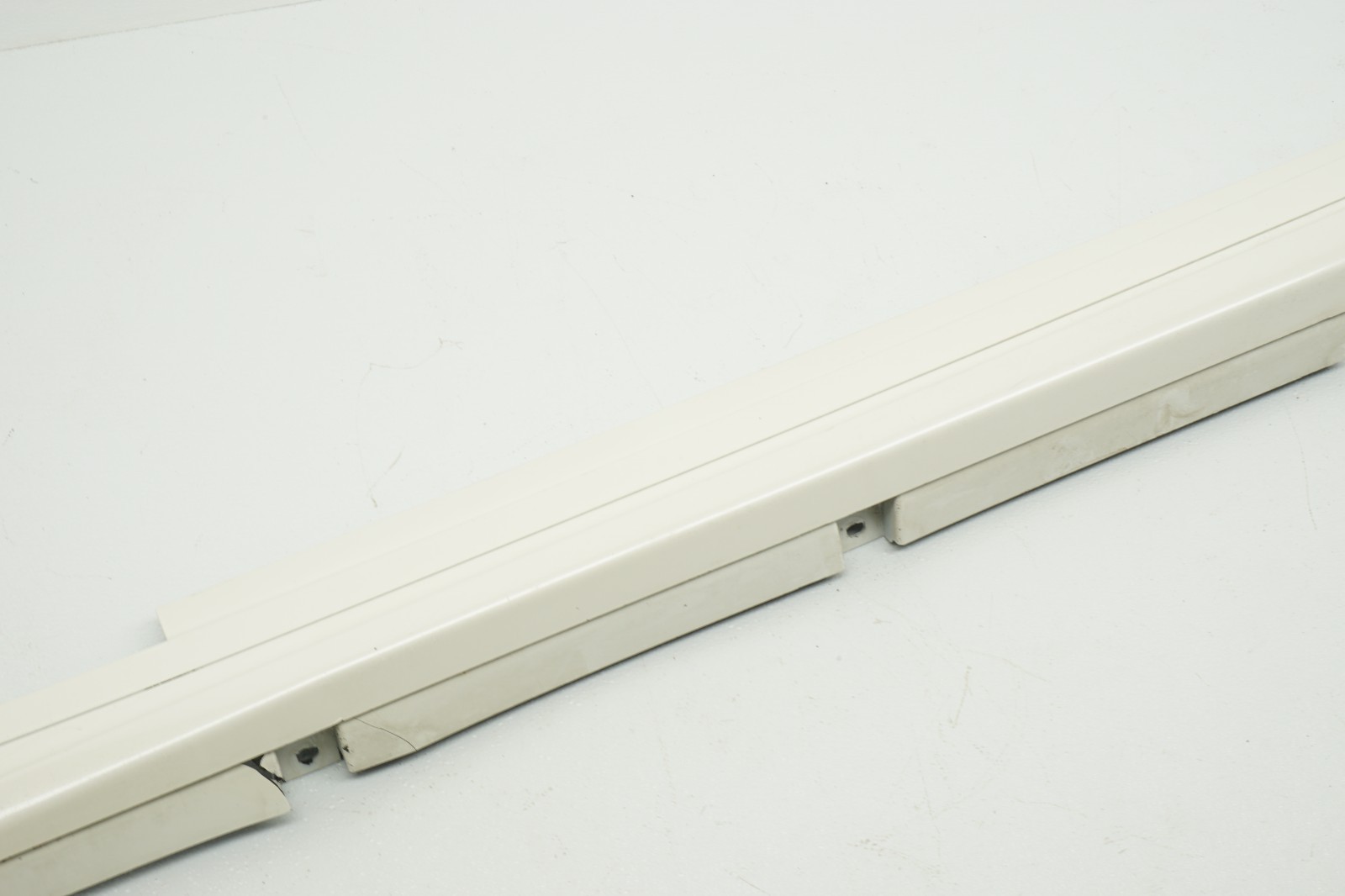 2014-2020 MASERATI GHIBLI M157 OEM LEFT  ROCKER PANEL SIDE SKIRT (DEFECT)