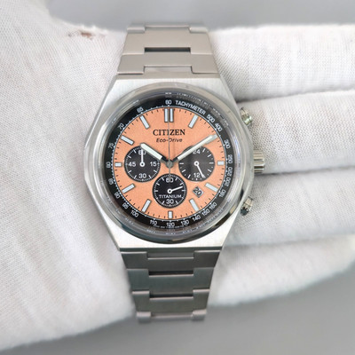 Citizen Zenshin CA4610-85Z Super Titanium EcoDrive orangefarbenes Zifferblatt...