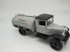 AP6 Mobiloil - 1 - 1931 Hawkeye Tanker Truck Ertl Bank