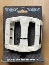 SE Bikes 12 O'Clock Flat Pedals, 9/16" CroMoly, BMX Wheelie Bike Pedals, White