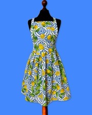 Vintage Kitchen Apron with a Vibrant Pattern  Retro Style