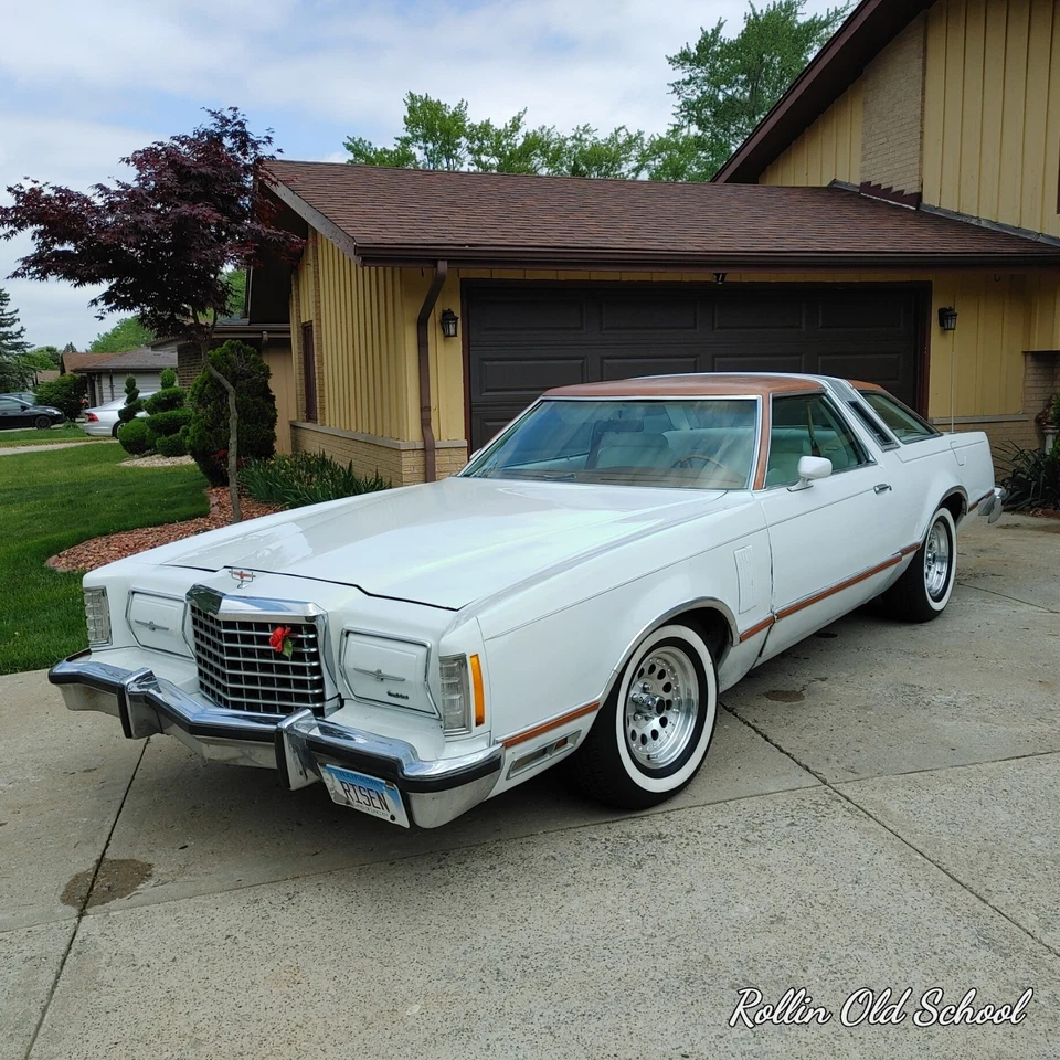 Ford Thunderbird 1978 naranja Foto 2 de 4