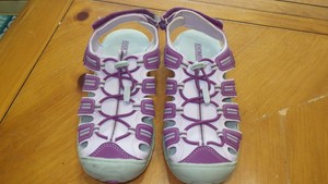womens water shoes in store