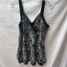 Studio 1940 Black And White Pattern Sleeveless Blouse Size M