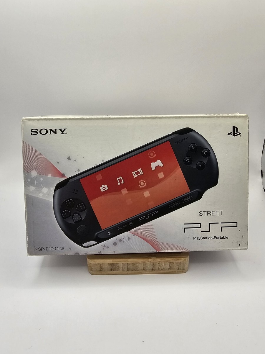 PSP Sony Psp Street Playstation Portable Boxed 32GB with Games
