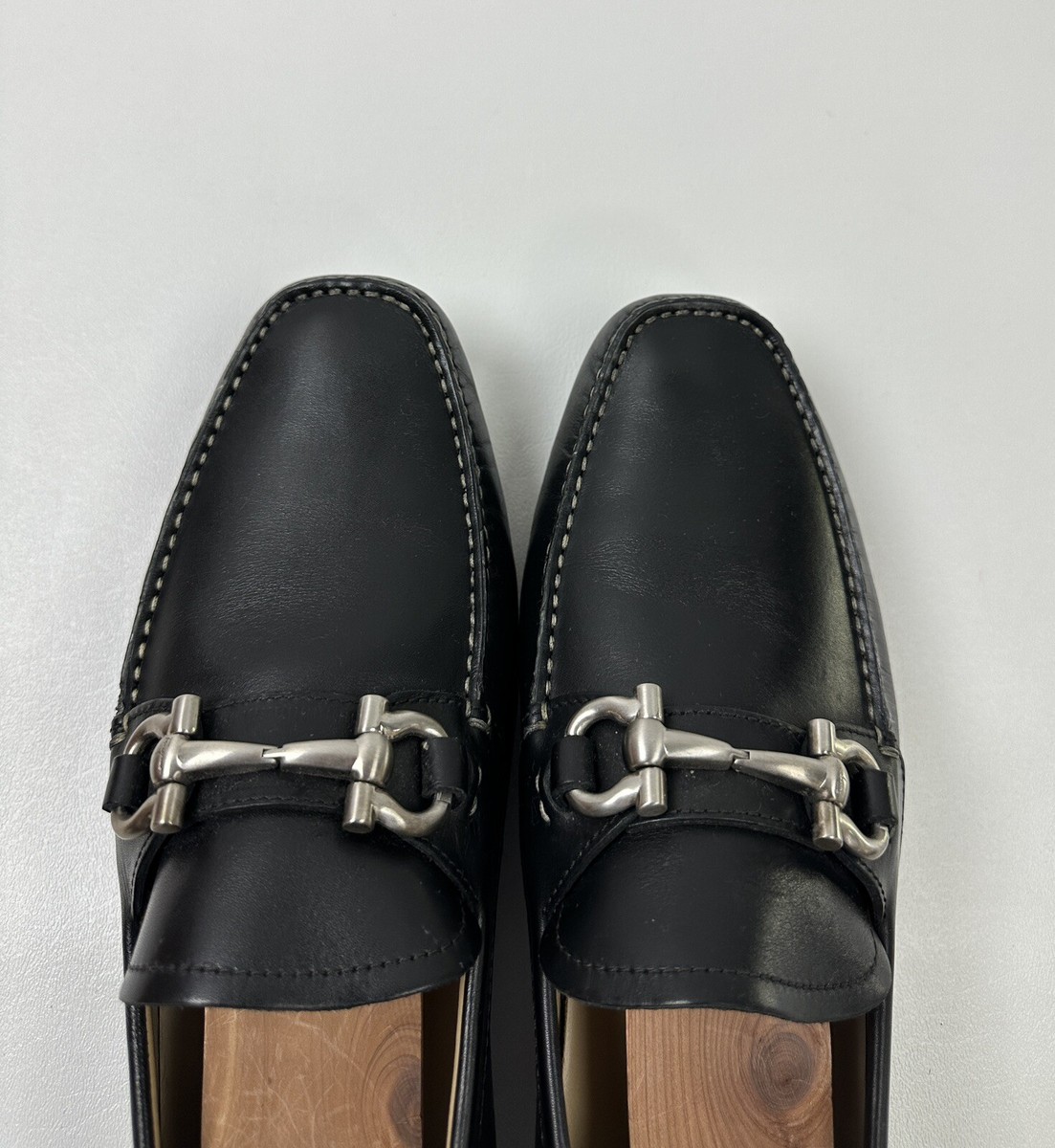 319 SALVATORE FERRAGAMO 'Parigi Black Leather Drivers Size 9