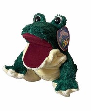Rare FINE TOY Singing Hand Puppet Plush Green Frog 10  Sings:I Feel Pretty  . NWT