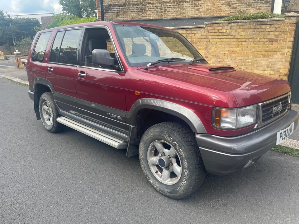 Isuzu Trooper Citation - Image 1 of 4