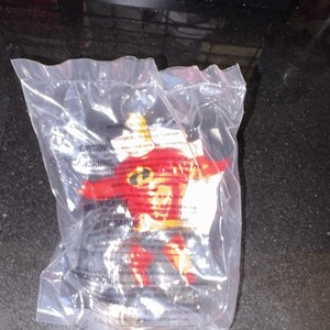 Disney The Incredibles Mr. Incredible McDonald's Toy 2018 Ages 4-7