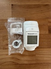 Honeywell Home THR92H1002 Evohome wireless radiator controller head for UK white