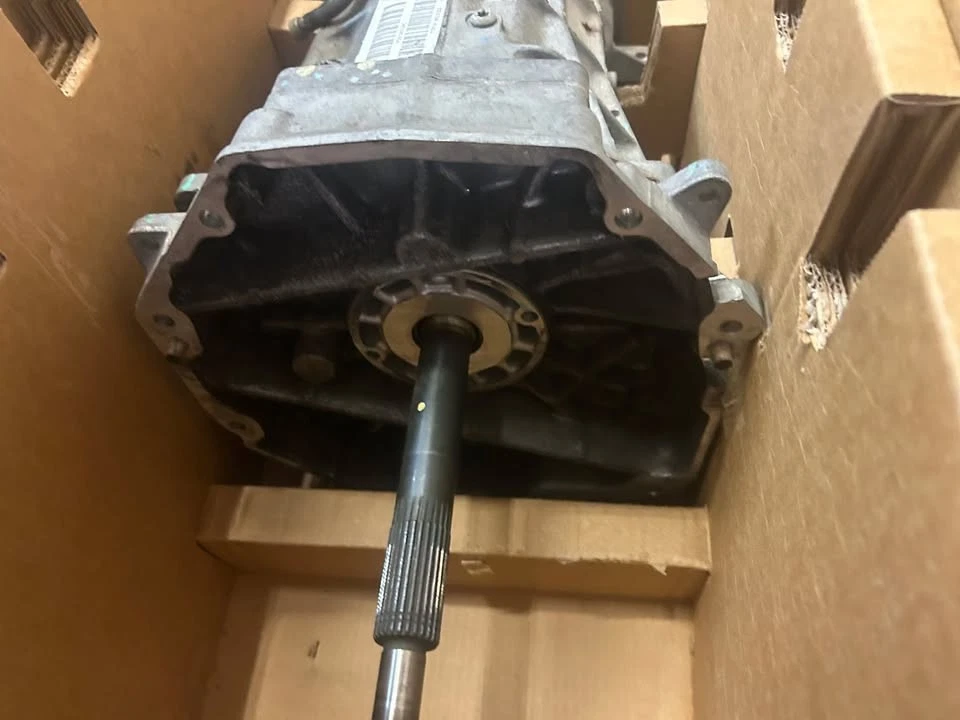 Stock Tremec T56 变速器道奇 Viper 2003 - 2006 — 第 2/2 张图片