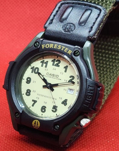 CASIO Illuminator 5405 FT-500W Forester Quartz Watch SANITIZED, 2 New Batteries! - Picture 14 of 14