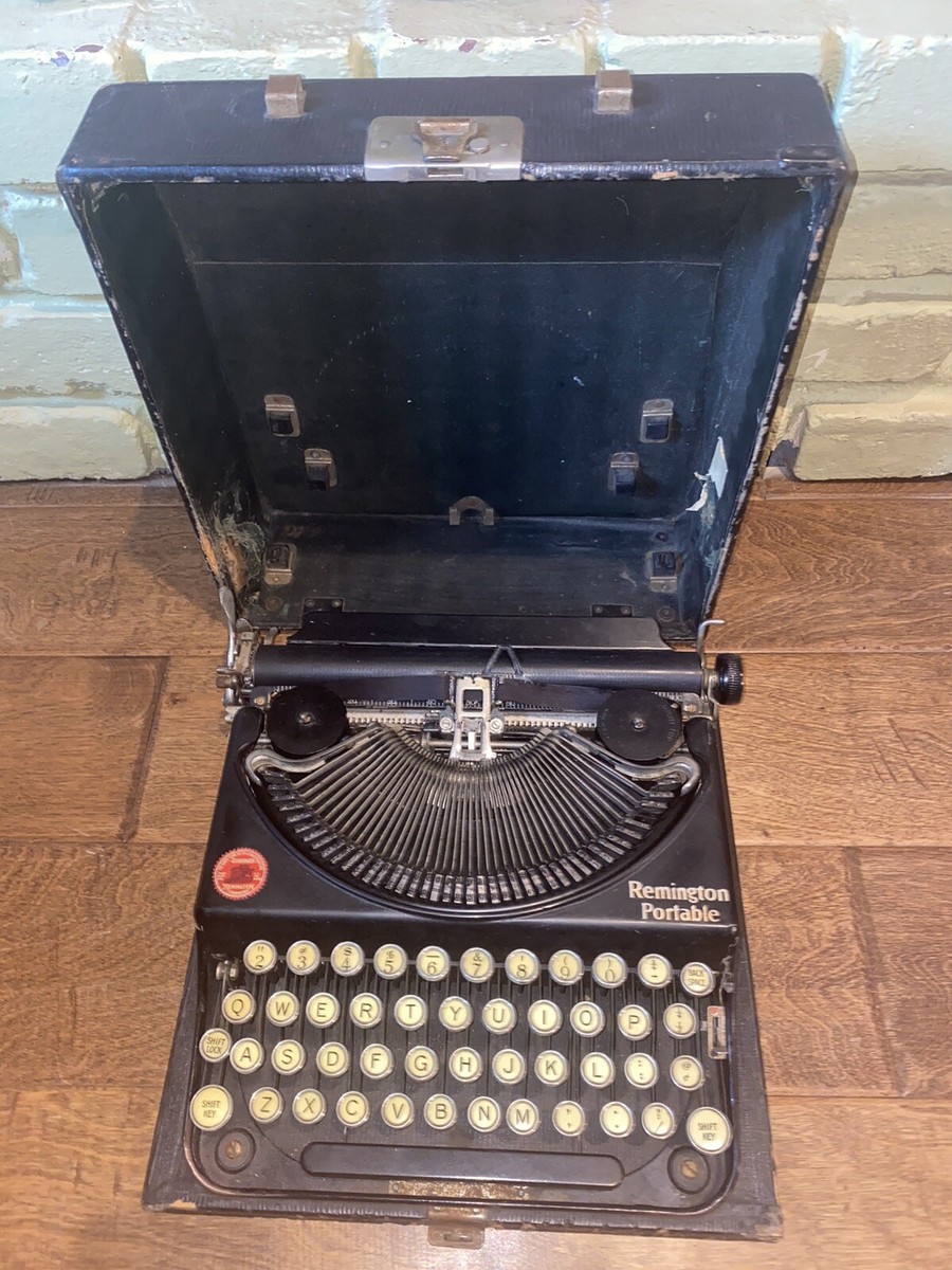 専用　実働品　Remington Portable タイプライター　ドイツ仕様 595e77736048430d567c761ecee626