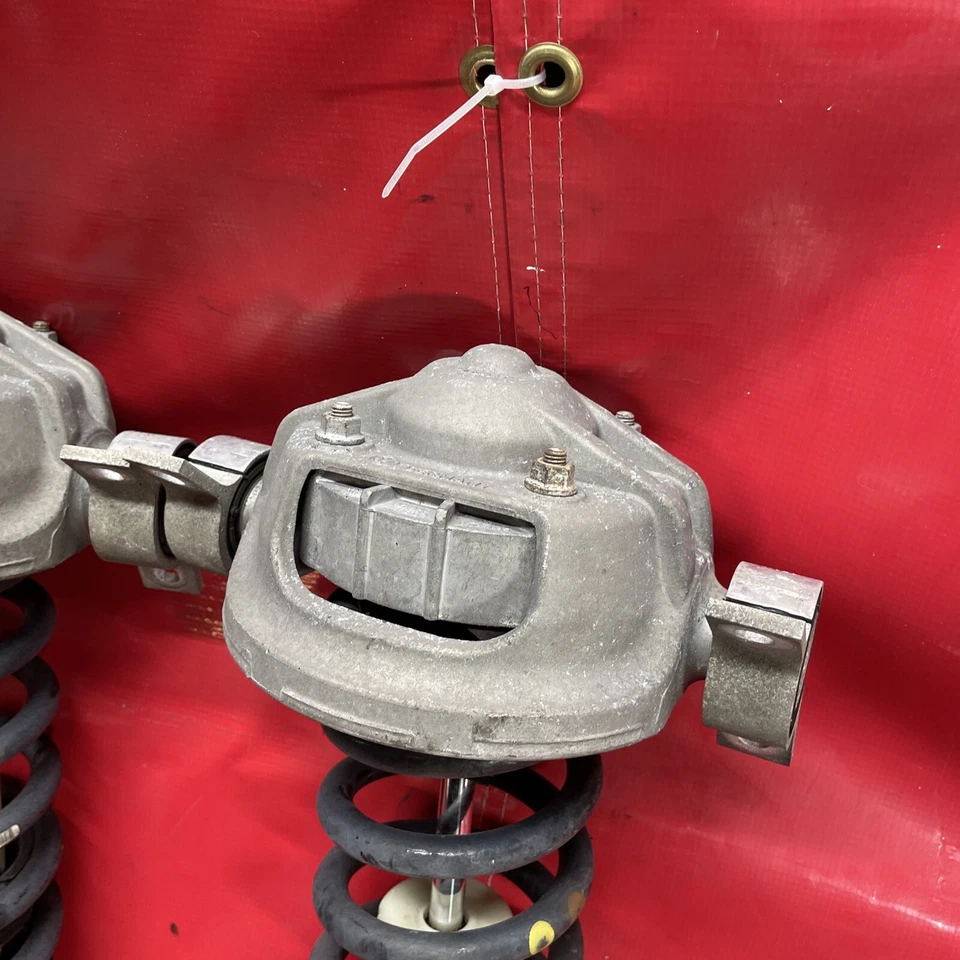 Par de puntales de amortiguador de suspensión trasera estándar izquierda y derecha Audi Q7 2009 OEM Foto 3 de 4