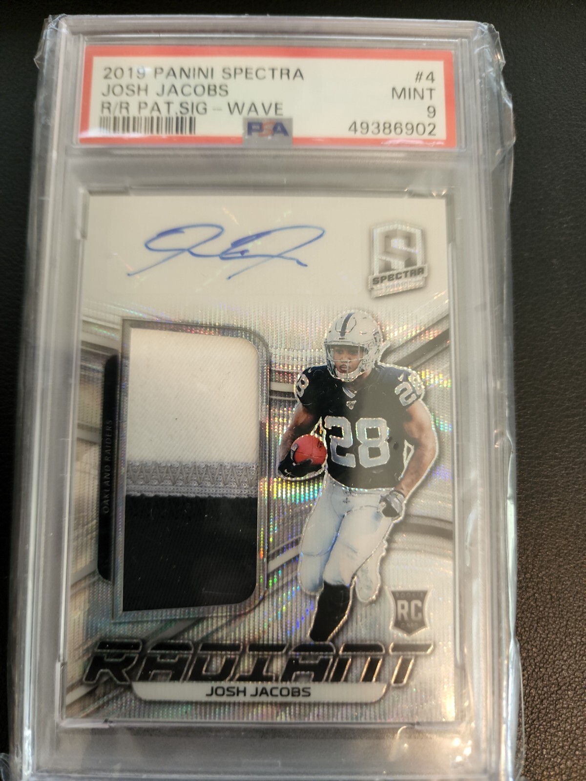 Josh Jacobs Panini Spectra Radiant Rookie Patch Signatures #4 Wave