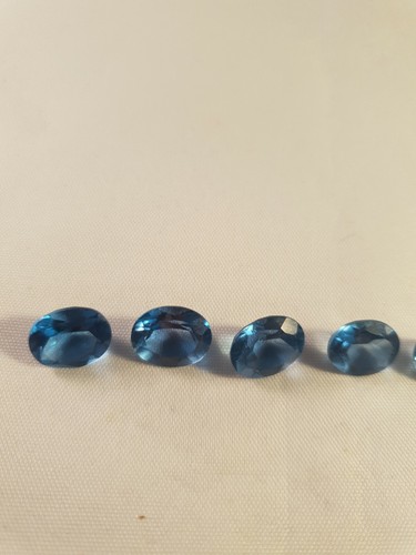 Natural London Blue Topaz 11mm x 8mm Oval Cut Gem Gemstone - Picture 5 of 8