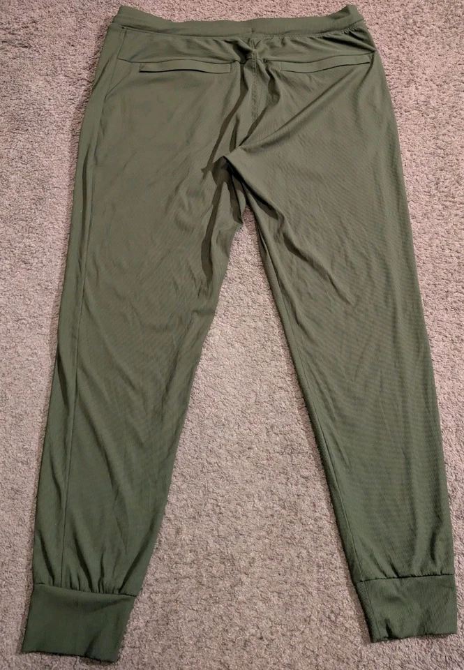 Ropa deportiva Born Primitive Recovery verde para hombre grande Foto 3 de 4