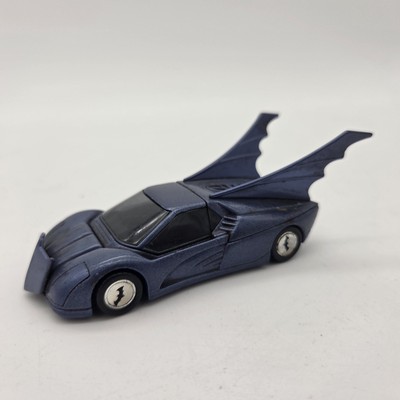 CORGI CLASSICS BATMAN BATMOBILE 2000 BMBV2 DC COMICS CAR MODEL