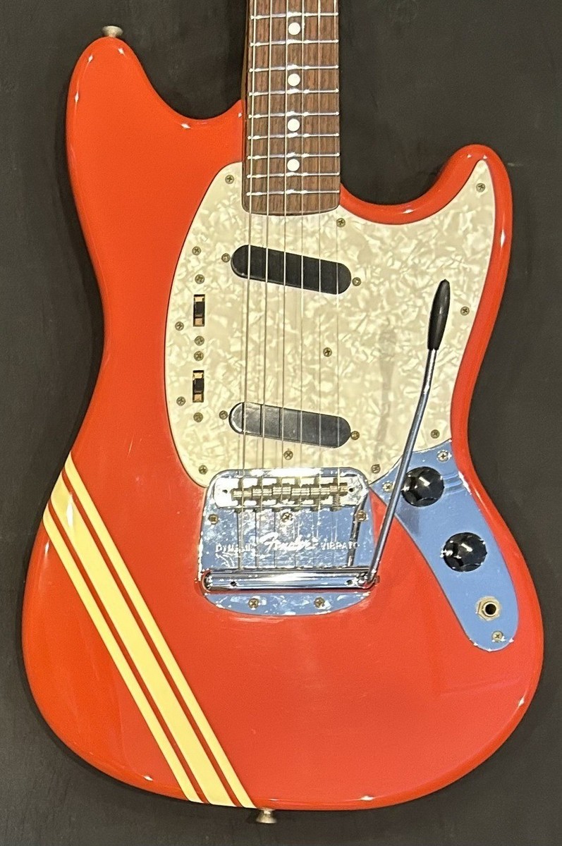 Fender Japan MG69-85 CO FRD Mustang Fiesta Red Crafted in Japan