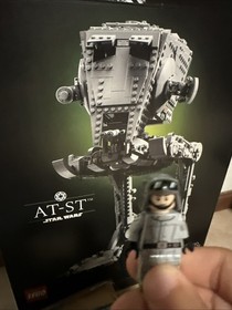 LEGO Star Wars AT-ST Driver Minifig