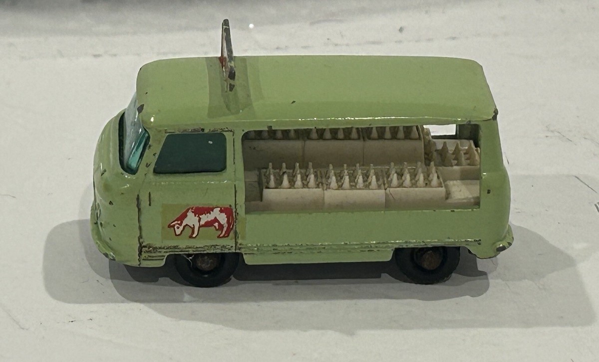 Camion Miniature Matchbox Lesney Commer Bottle Float - Modèle 'Drink